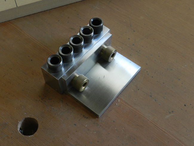 photo of Dowelmax configuration for alignment and drilling of T-type face joints used to build the coffee table frame inner section